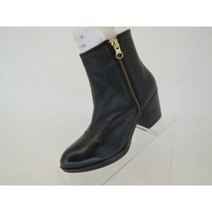 Eric Michael Womens Black Leather Zip Ankle Fashion Boots Bootie Size 35 EUR